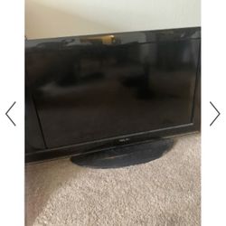 Toshiba 32"  TV - Excellent Condition