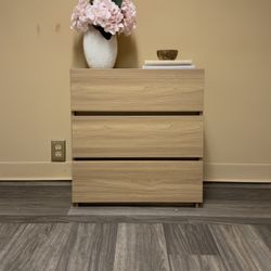 Brand New - 3 Drawer Dresser 