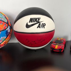 nike air basketball signed 