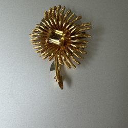 Hattie Carnegie Vintage Brooch