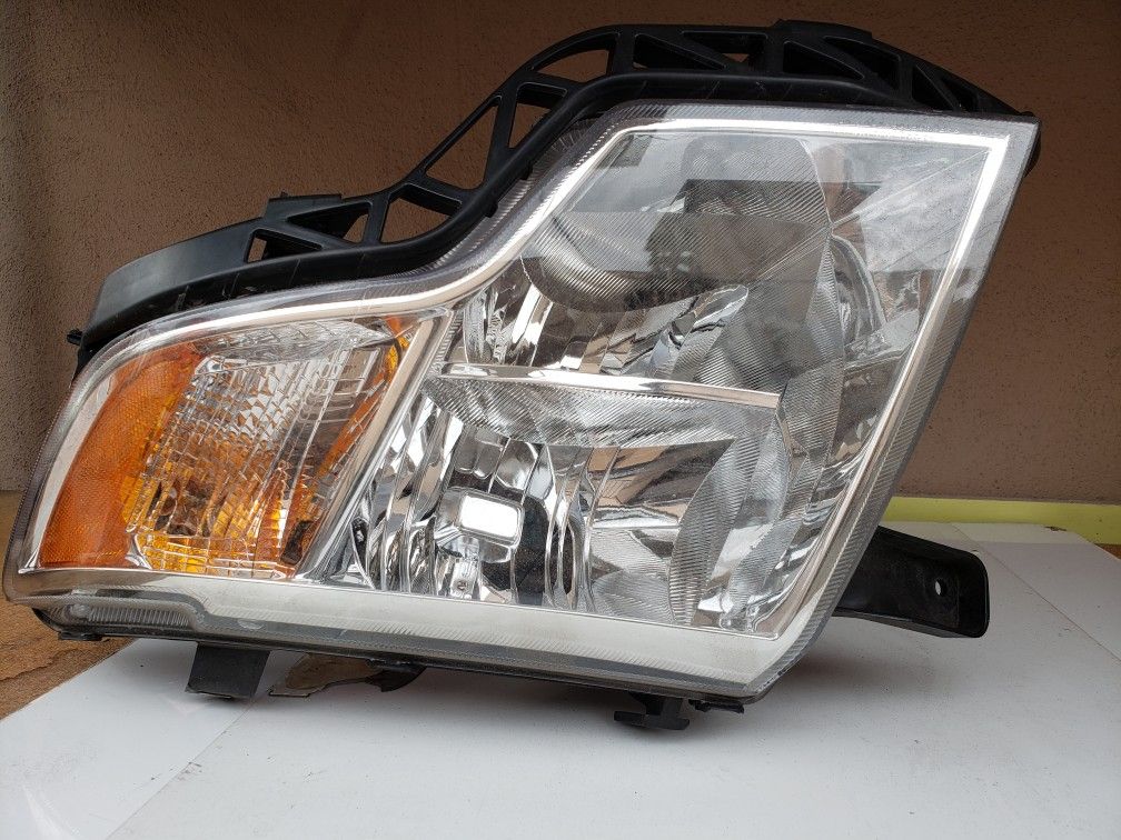 2007-2010 Ford Edge Left Headlight Lamp Assembly