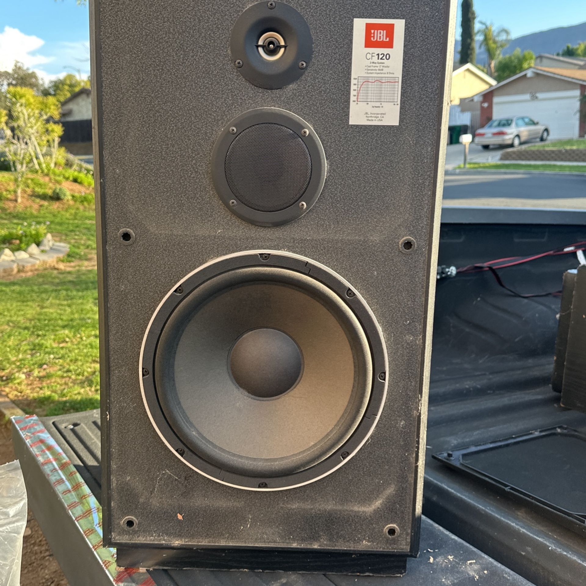 Set Of JBL CF 120 3way Floor Speakers for Sale in Corona, CA OfferUp