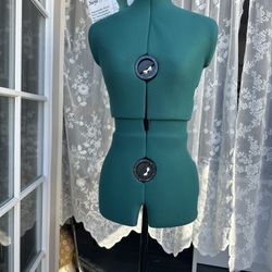 Dritz Sew You Adjustable Dress Form S/M, Sizes US 4–12, Female Sewing Mannequin with Pinnable Body Torso, 12 Dials for Accurate Fitting