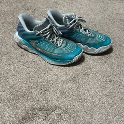 Nike Giannis Immortality 3 Size 10.5