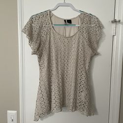 Cream Lace Women’s Top Size Large