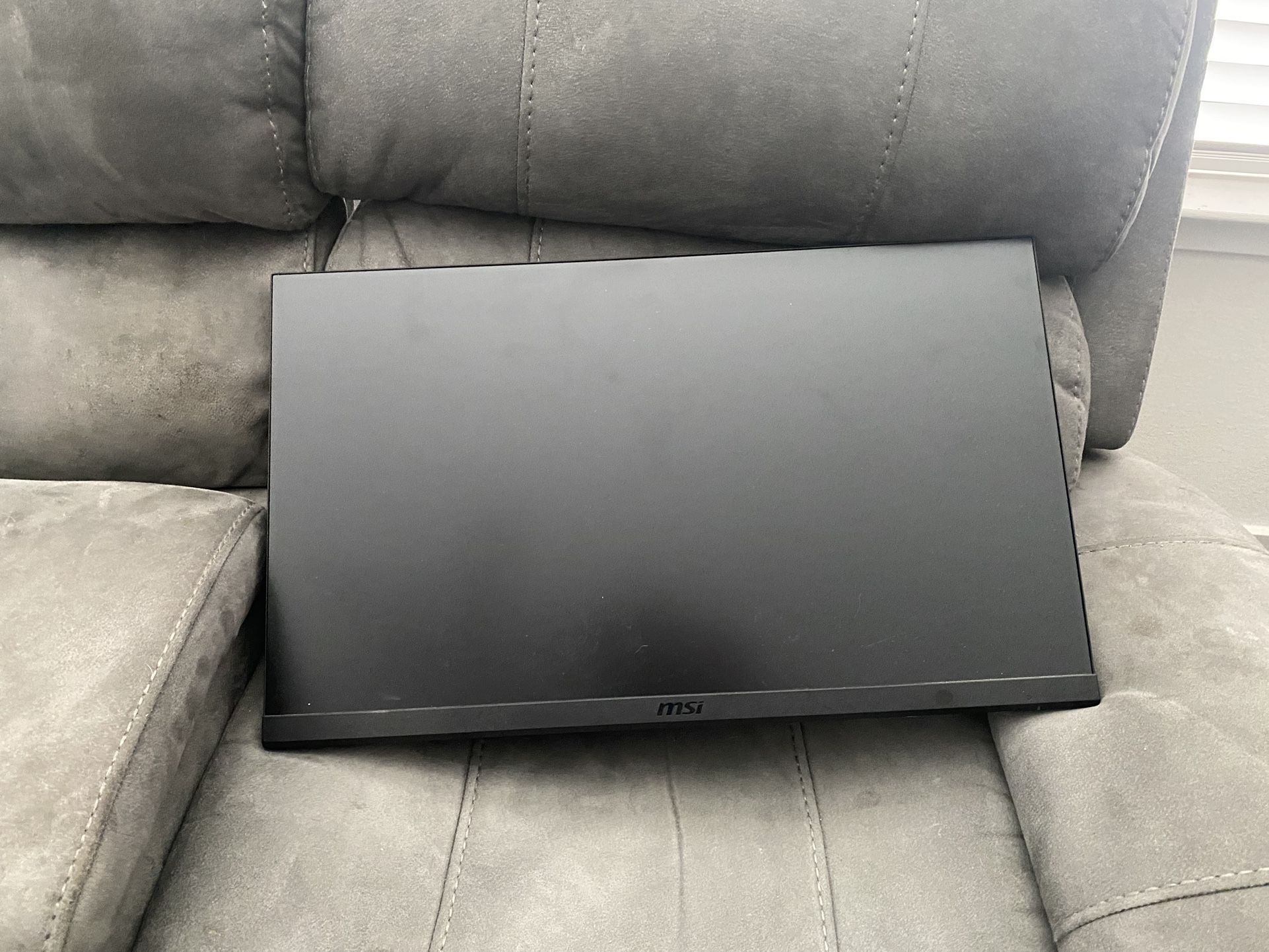 Monitor Bundle