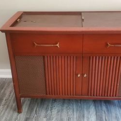 Vintage Record Player And Radio Antique