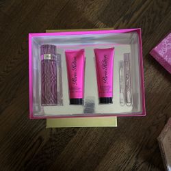 Paris Hilton Perfume Set