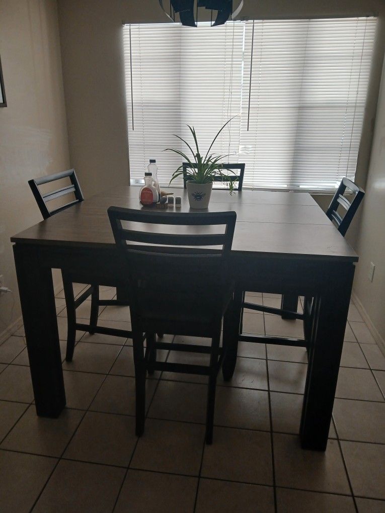 Table Set 4 Seater Rooms To Go