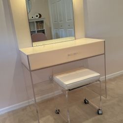 Vanity Table- Vintage Lighted Lucite/Acrylic 
