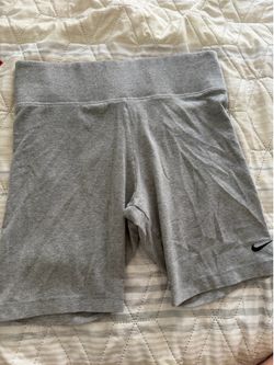 Nike women large biker shorts