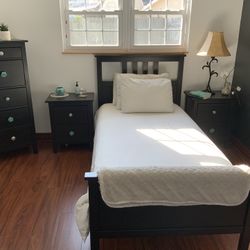 IKEA 4 Piece Bedroom Set Hemnes