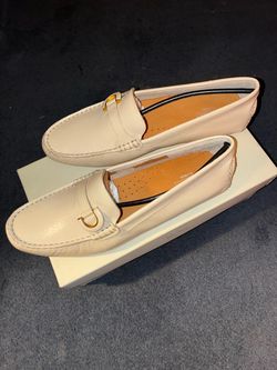 Brand New woman’s Rockport loafers SZ 9.5