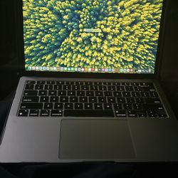 Macbook Pro 13in 