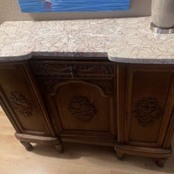 Beautiful Quarter Sawn Oak Hand Carved