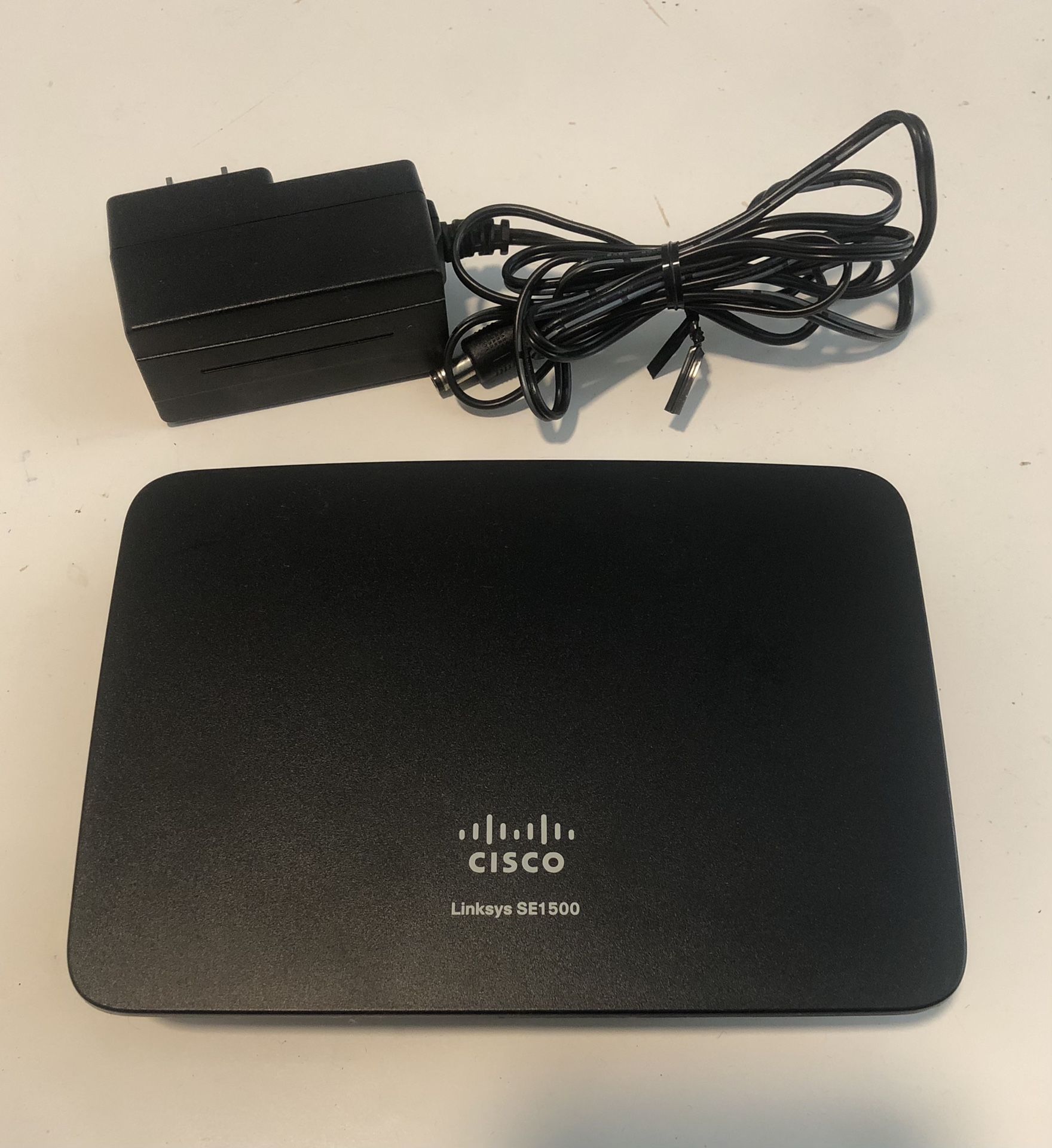 Cisco Linksys SE1500 5 Ports External Ethernet Switch