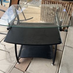 VERY GOOD CONDITION COMPUTER DESK  $25