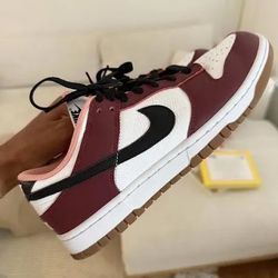Nike Women's Burgundy and Black Trainers