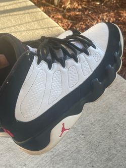 Jordan’s Retros 9 Space Jams Size 8 men’s or woman 9.5