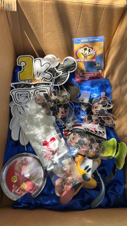 Mickey Mouse party decor