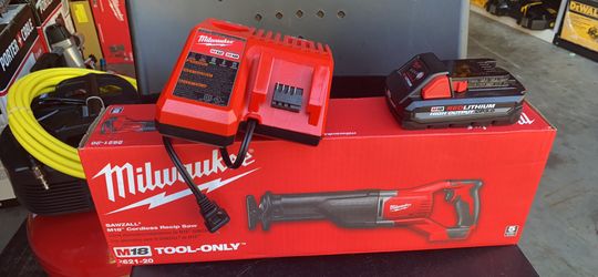 Milwaukee M18 18-Volt Lithium-Ion Cordless SAWZALL Reciprocating Saw W/(1) 3.0Ah Batteries, Charger.