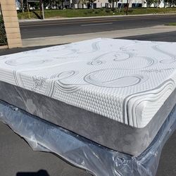 Cal King Organic Cool Gel Memory Foam!!