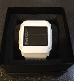 KR3W Watch