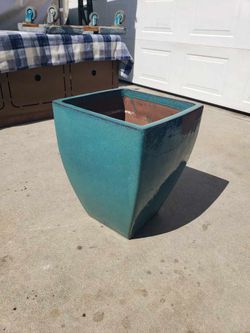 Ceramic Planter Pot