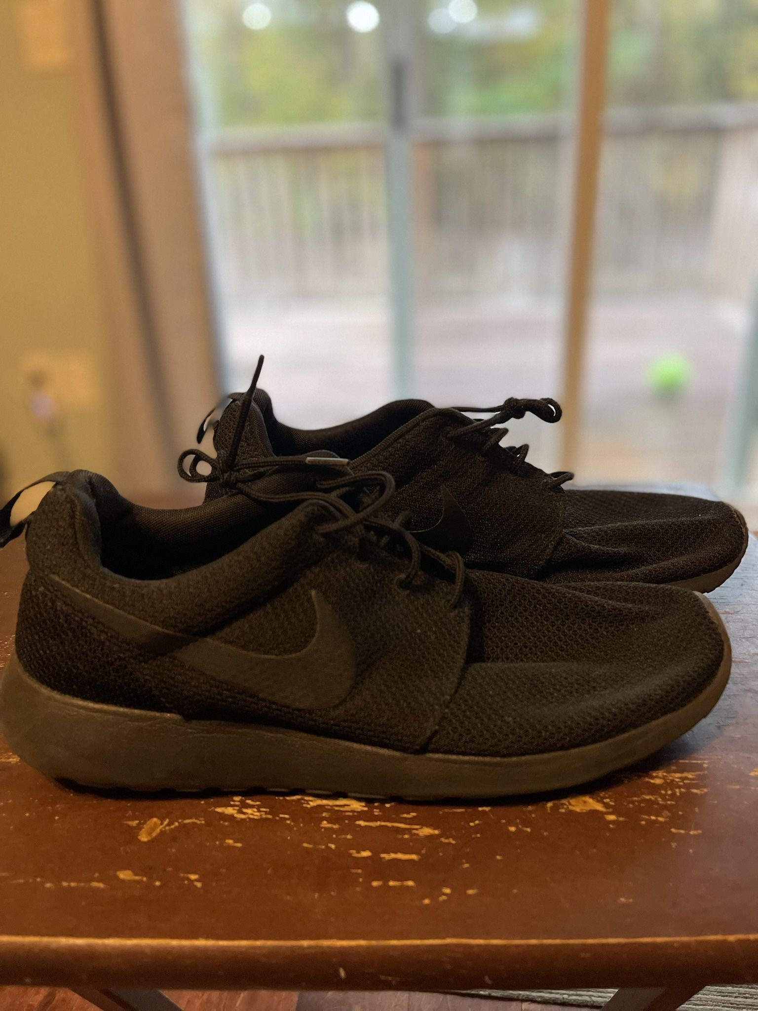 Black Nike Roshe Sz 10.5 Men’s