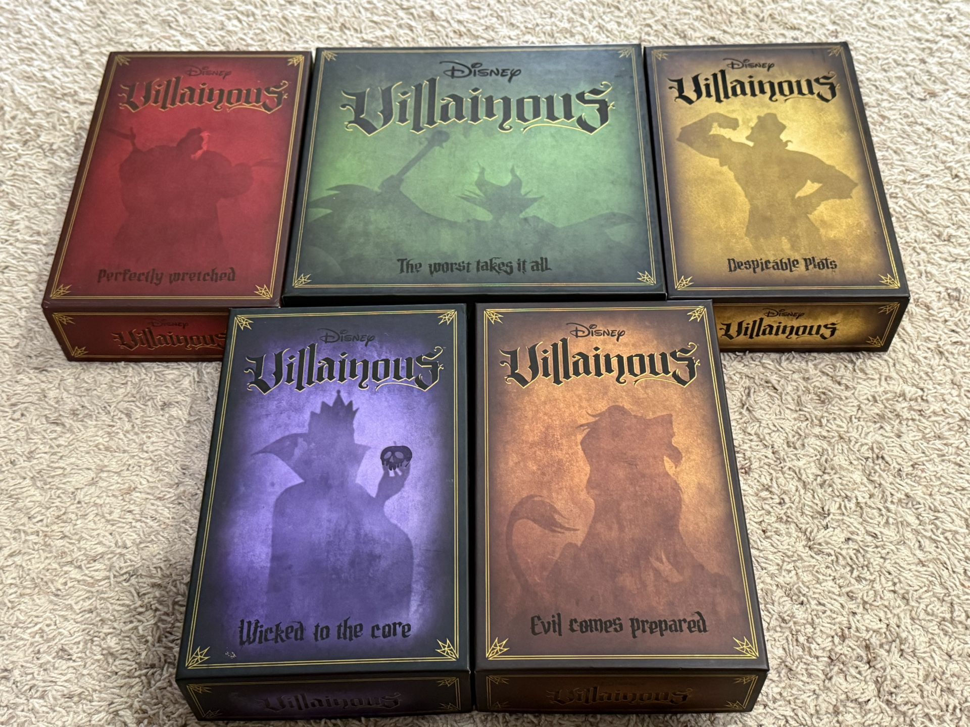 Villainous Board Game + 4 Expansion 