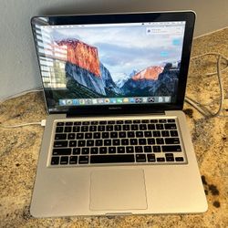 MacBook Pro Mid 2009 (Computer For Home Studio)