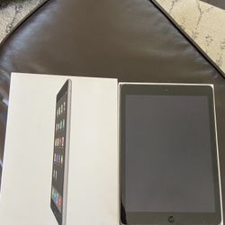 iPad 32gb For Parts Only 