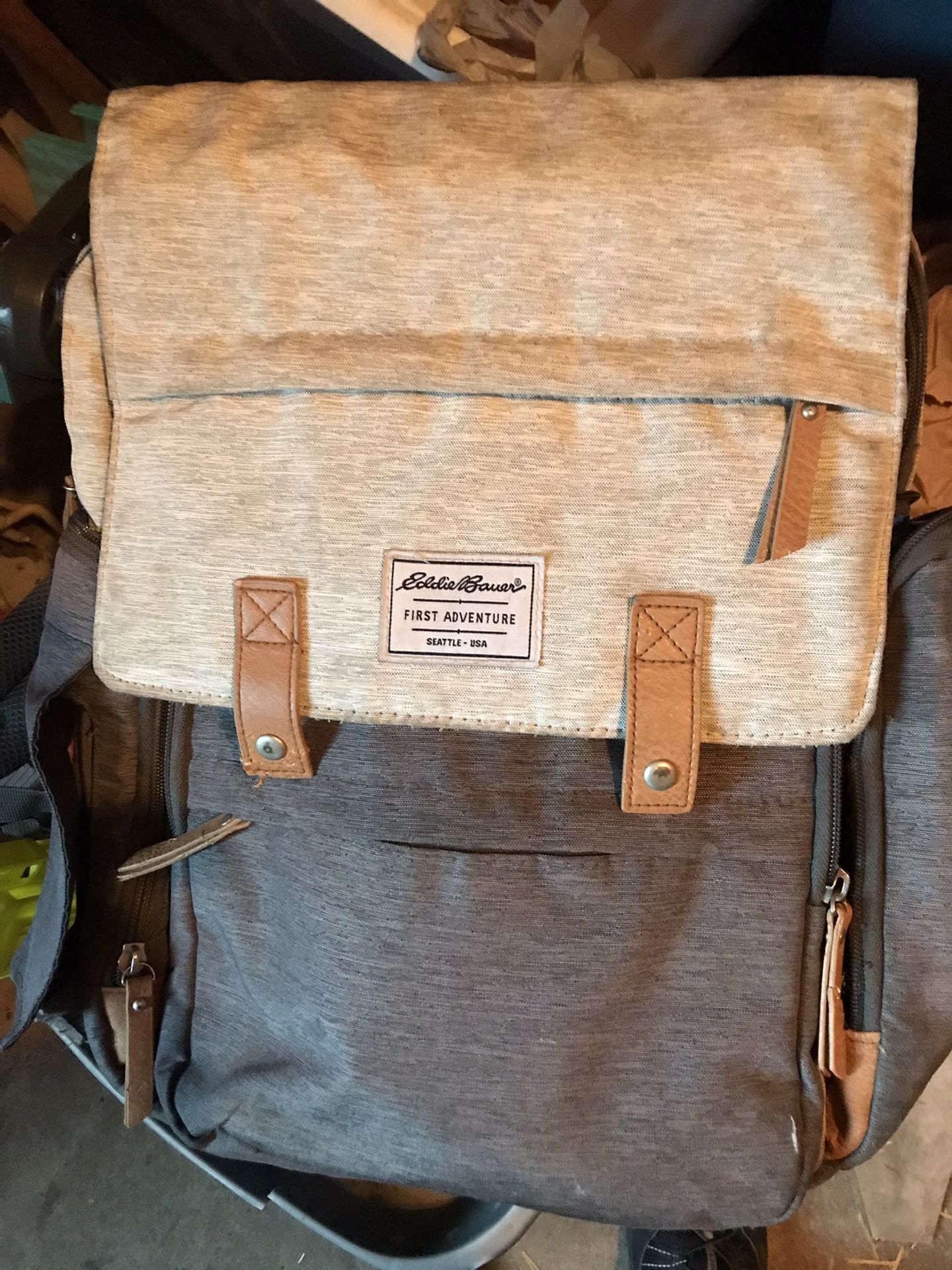 Eddie Bauer-baby diaper bag, (read Description)