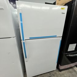 Whirlpool Top Freezer 33” Wide Refrigerator New