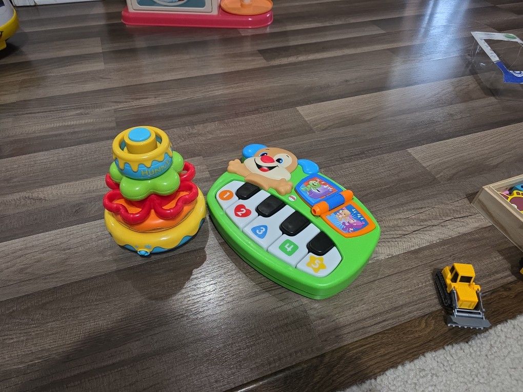 Keyboard & Music Toys