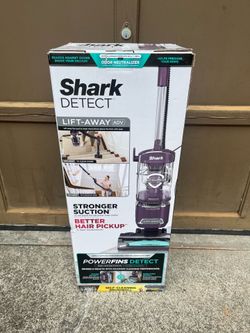 NEW HEPA Shark Vacuum, Shark Detect Lift Away ADV Upright Vacuum, Floor Detect, Direction Detect, PowerFins Self-Cleaning Brushroll !