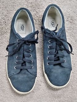 Ugg Australia suede sneakers Sz 9