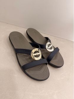 Crocs Slide Sandals Women Size 7 Navy Blue Metal Ring