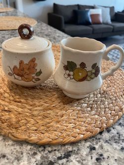 Vintage Sugar Bowl & Creamer Set