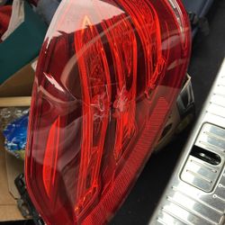 Mercedes S550 Rear Tail Light