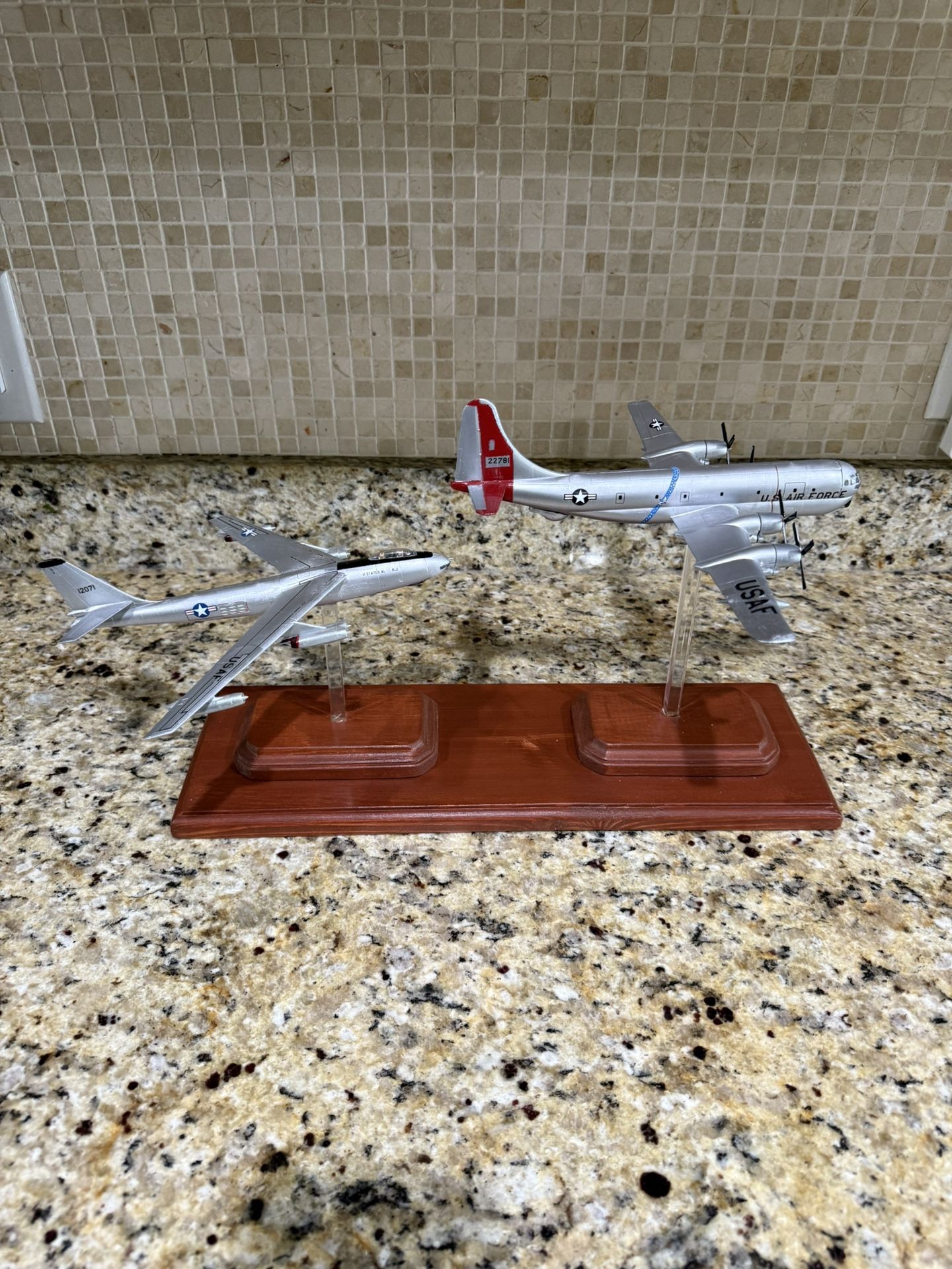 Plastic airplane