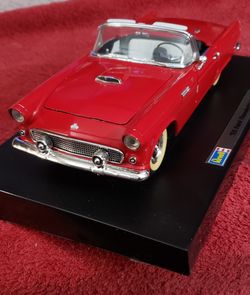 REVELL FORD 1955 T - BIRD DIECAST BEEN OUT OF BOX-BOX NOT PERFECT