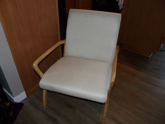 Accent chair