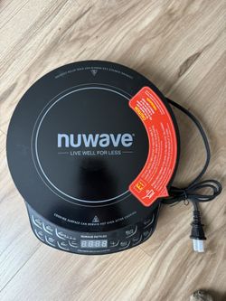 Nuwave pic flex induction cooktop with pans