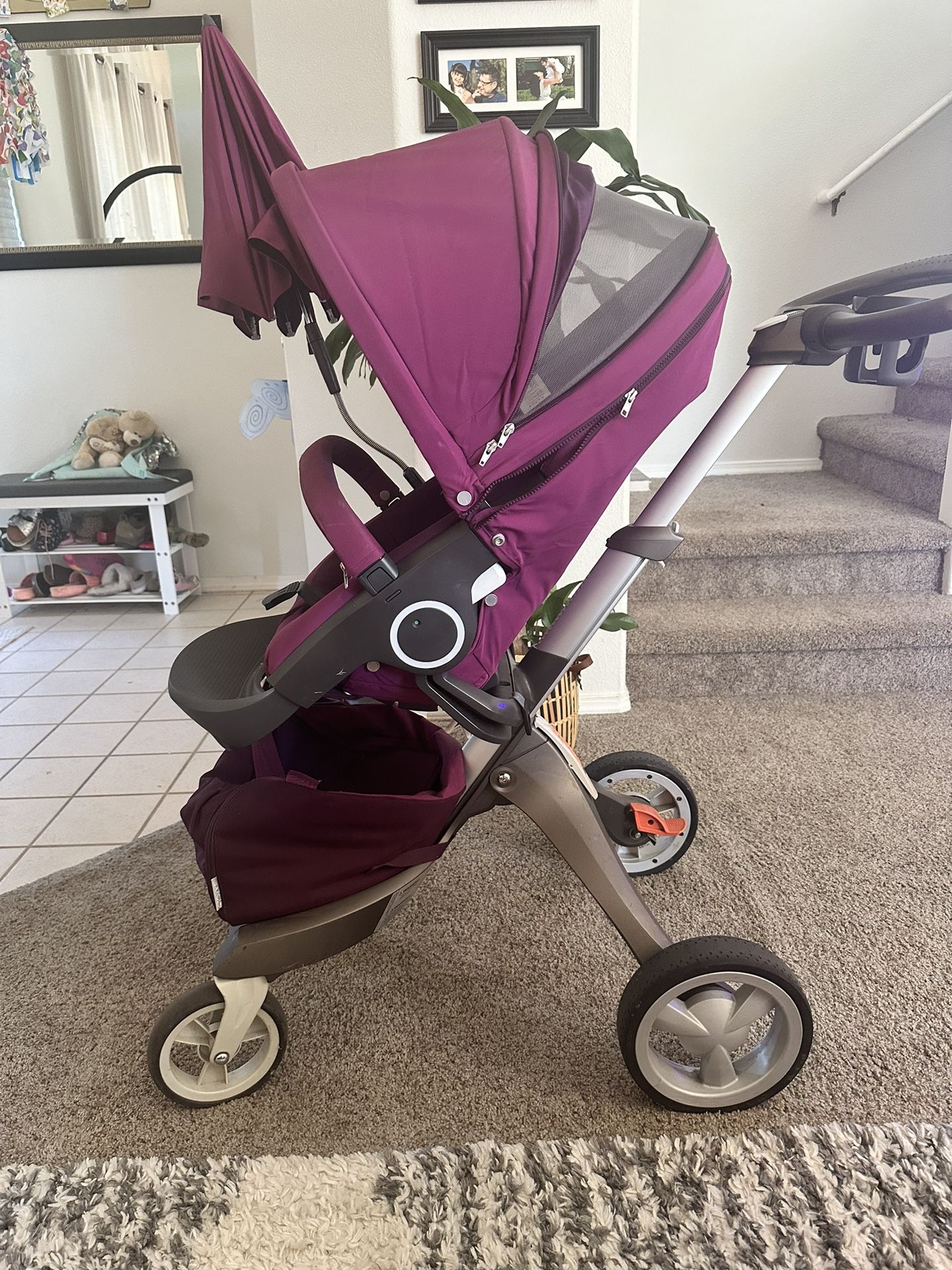 uppababy snack tray adapter for Vista, Cruz & RumbleSeat WINTER SPECIAL,SELF HOOK SETTING 21AN642BCH Stroller folds with tray Diameter:0.022 in | 0.55 mm
