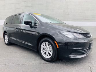 2017 CHRYSLER PACIFICA TOURING / STOW AWAY SEATS / 1 OWNER CARFAX / LIKE NEW IN AND OUT / BACKUP CAMERA / FULLY EQUIPPED / EZ FINANCING / CREDITO FAC