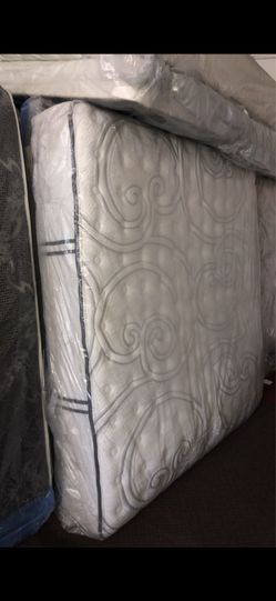 Serta Mattress Set Firm New Model King 