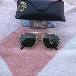 Green lenses marshal 3648 unisex sunglasses