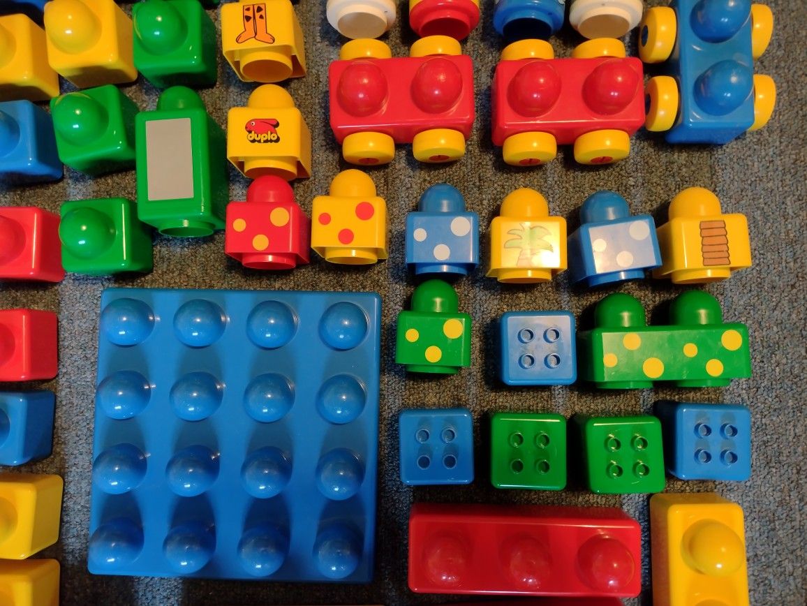 110+ Huge Lot Of Vintage LEGO Duplo Primo Building Blocks