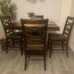 Diner Table